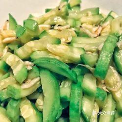 吃虾能吃小瓜么,吃虾时能吃小瓜吗？